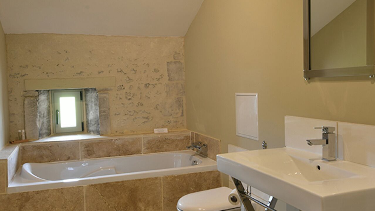 Photo of Bathroom in Reaux