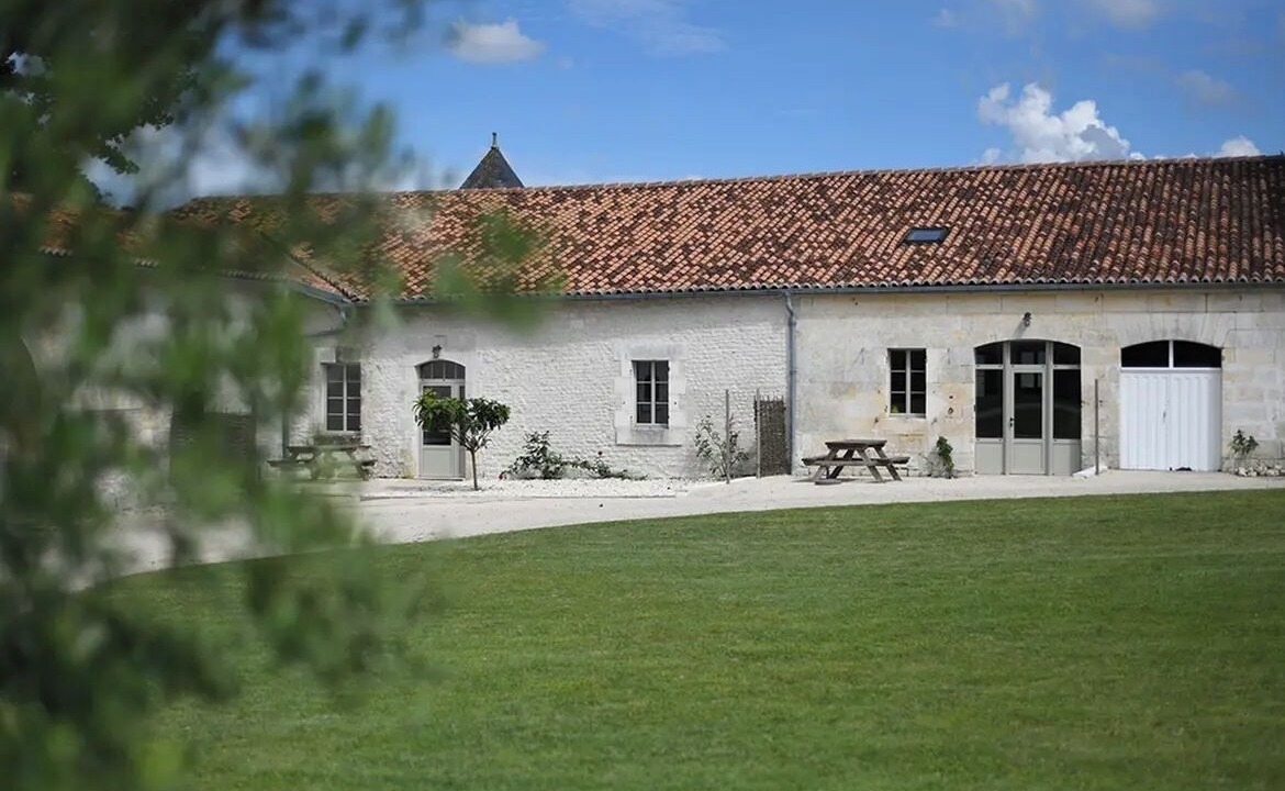 Photo of Outdoor in Reaux