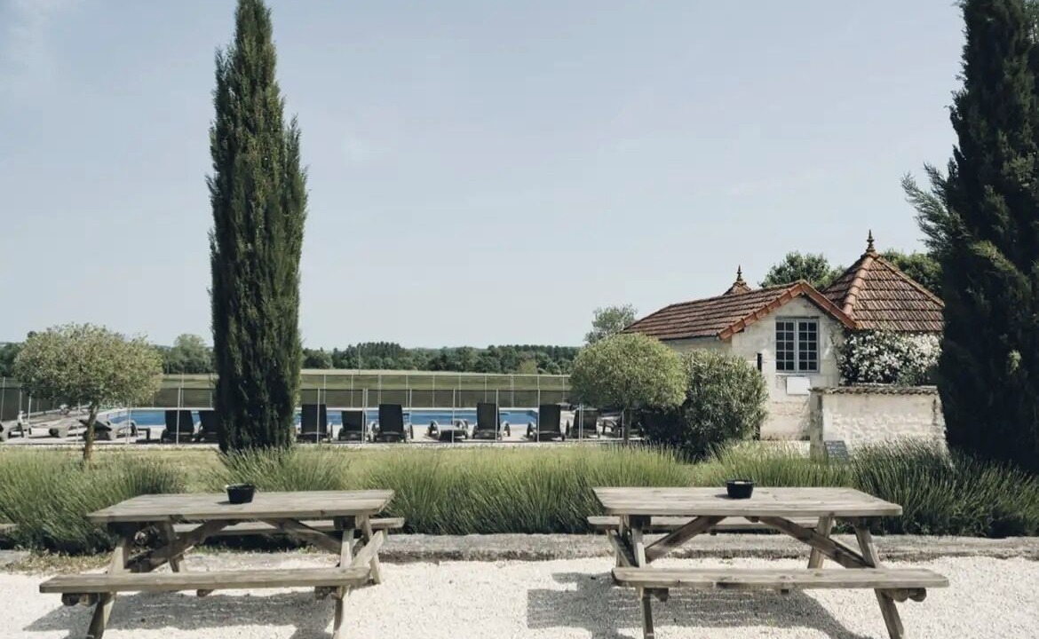 Photo of Outdoor in Reaux
