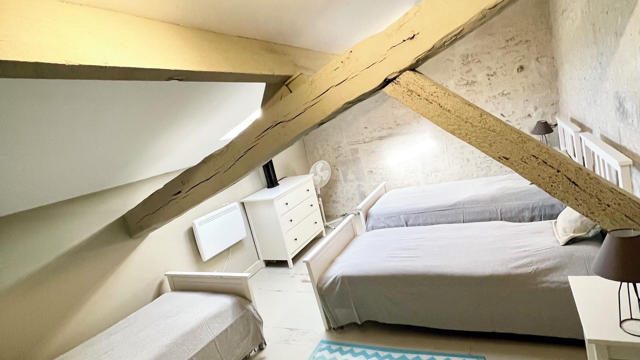 Photo of Bedroom in Reaux