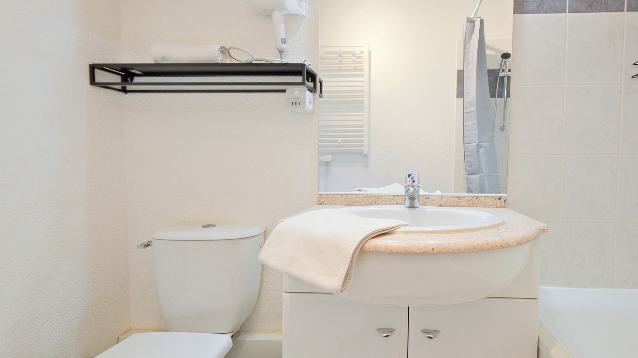 Photo of Bathroom in Marsac-sur-l'Isle