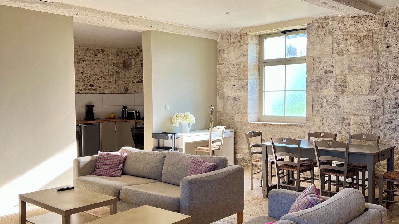 Photo of Livingroom in Reaux