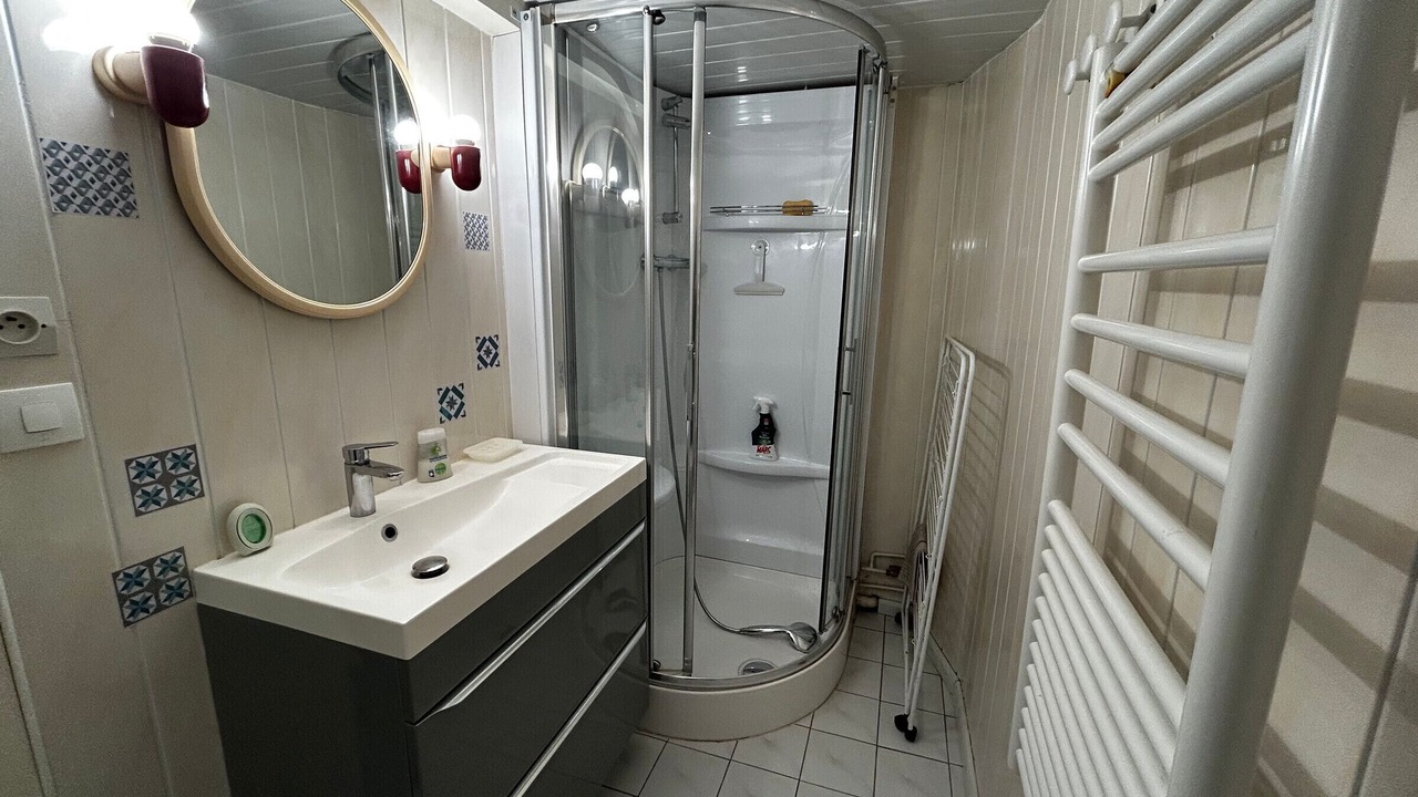 Photo of Bathroom in La Roche-Posay