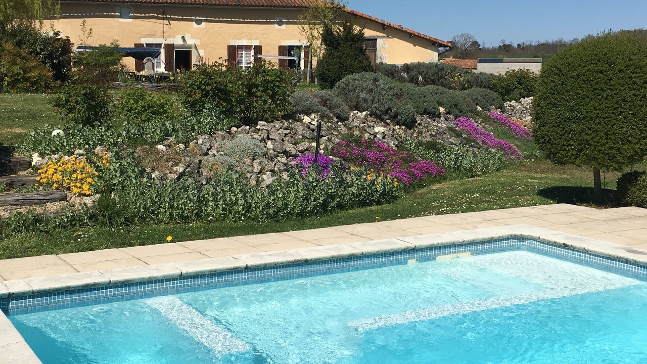 Photo of Outdoor in Saint-Quentin-de-Chalais