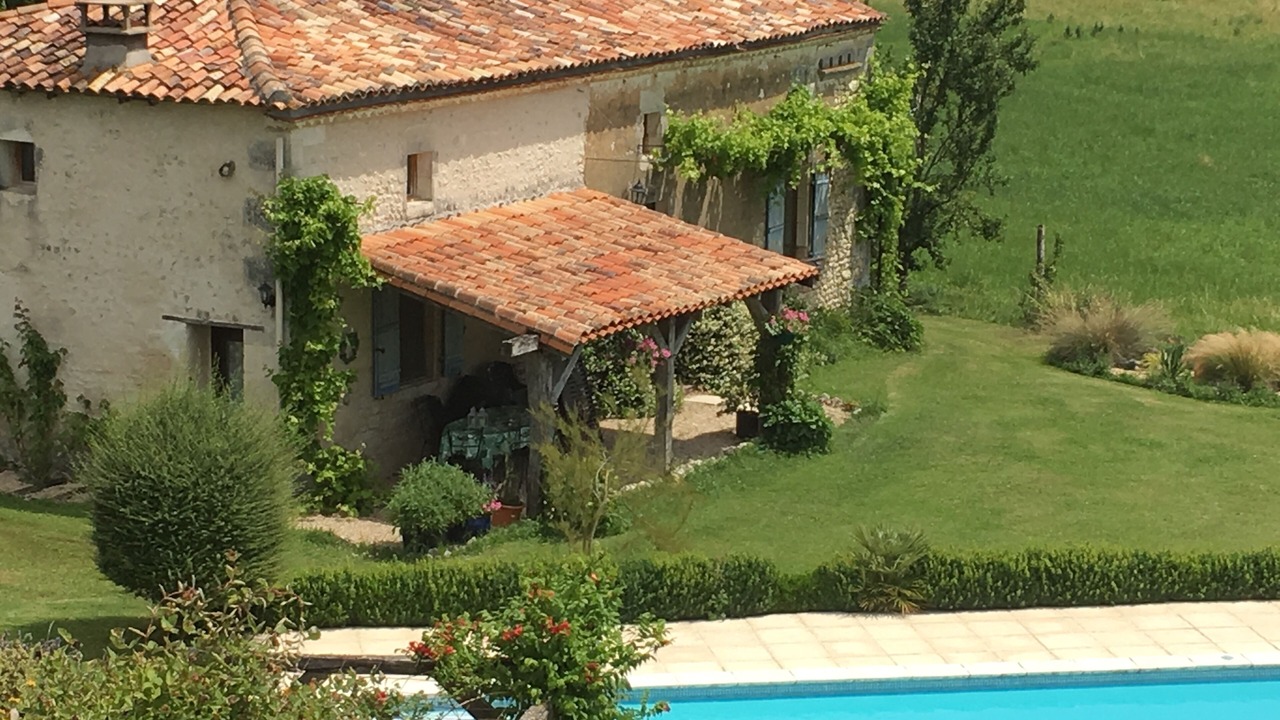 Photo of Outdoor in Saint-Quentin-de-Chalais
