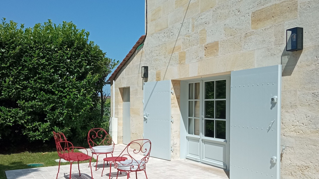 Photo of Patio Balcony in Saint-Emilion