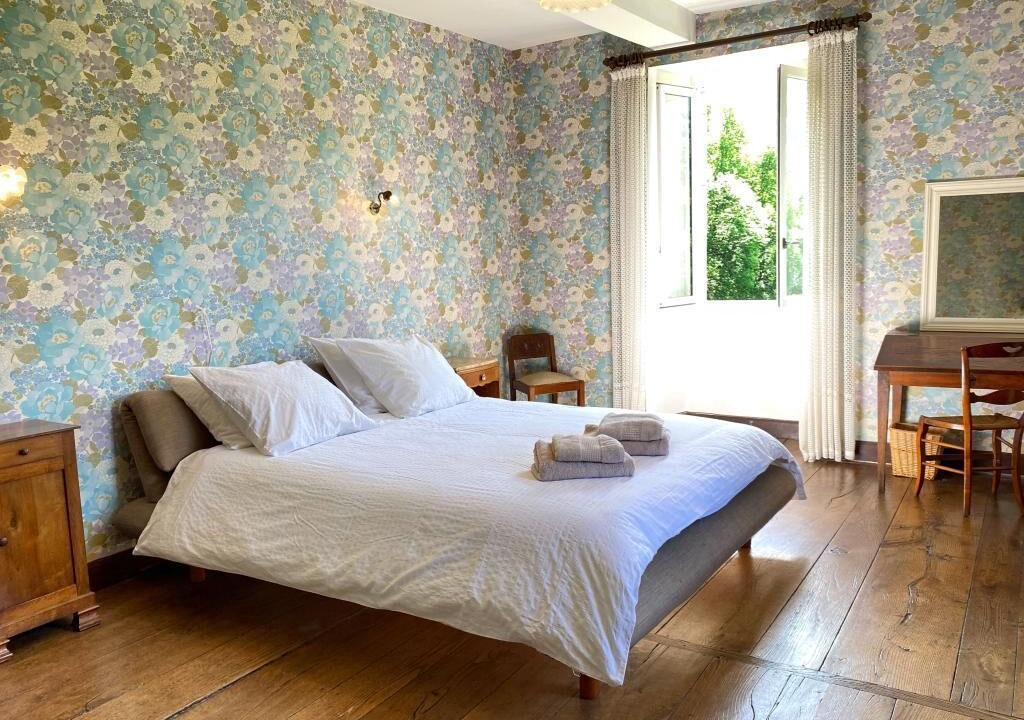 Photo of Bedroom in Issor