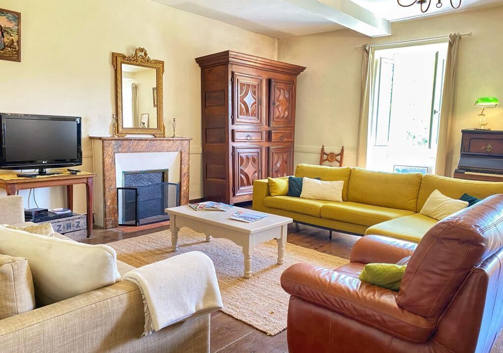 Photo of Livingroom in Issor