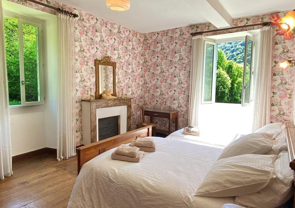 Photo of Bedroom in Issor