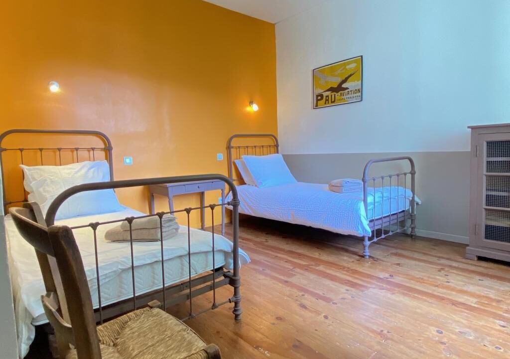 Photo of Bedroom in Issor