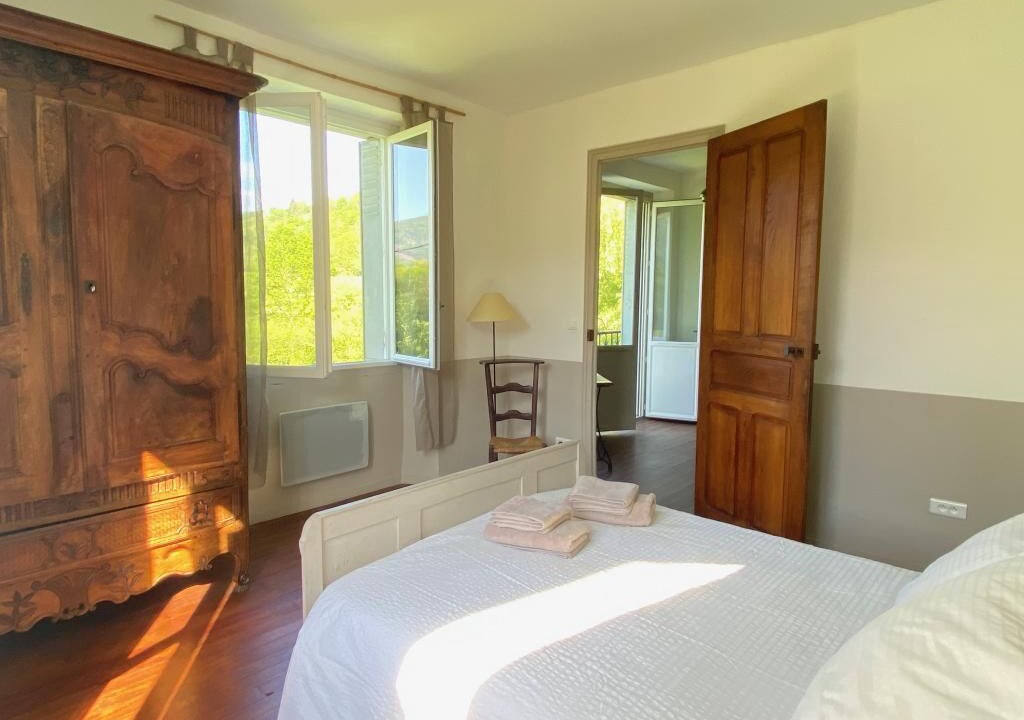 Photo of Bedroom in Issor