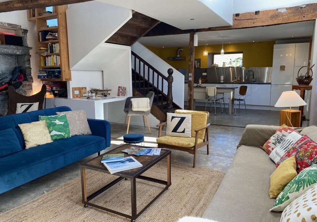 Photo of Livingroom in Issor