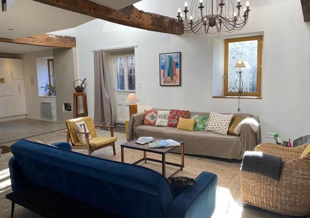 Photo of Livingroom in Issor