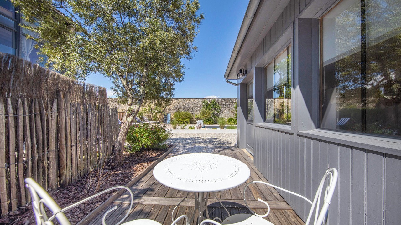 Photo of Outdoor in Lamarque