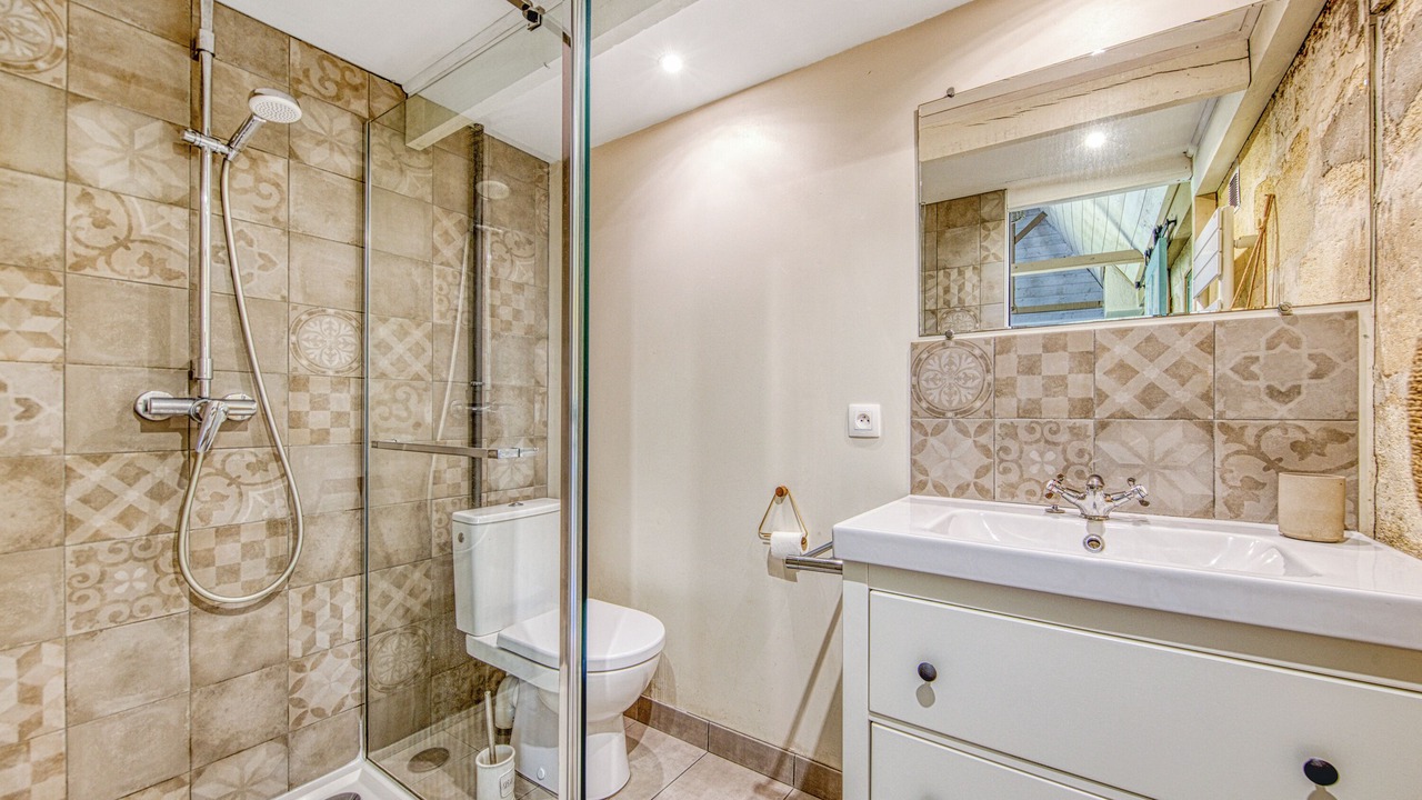 Photo of Bathroom in Lamarque