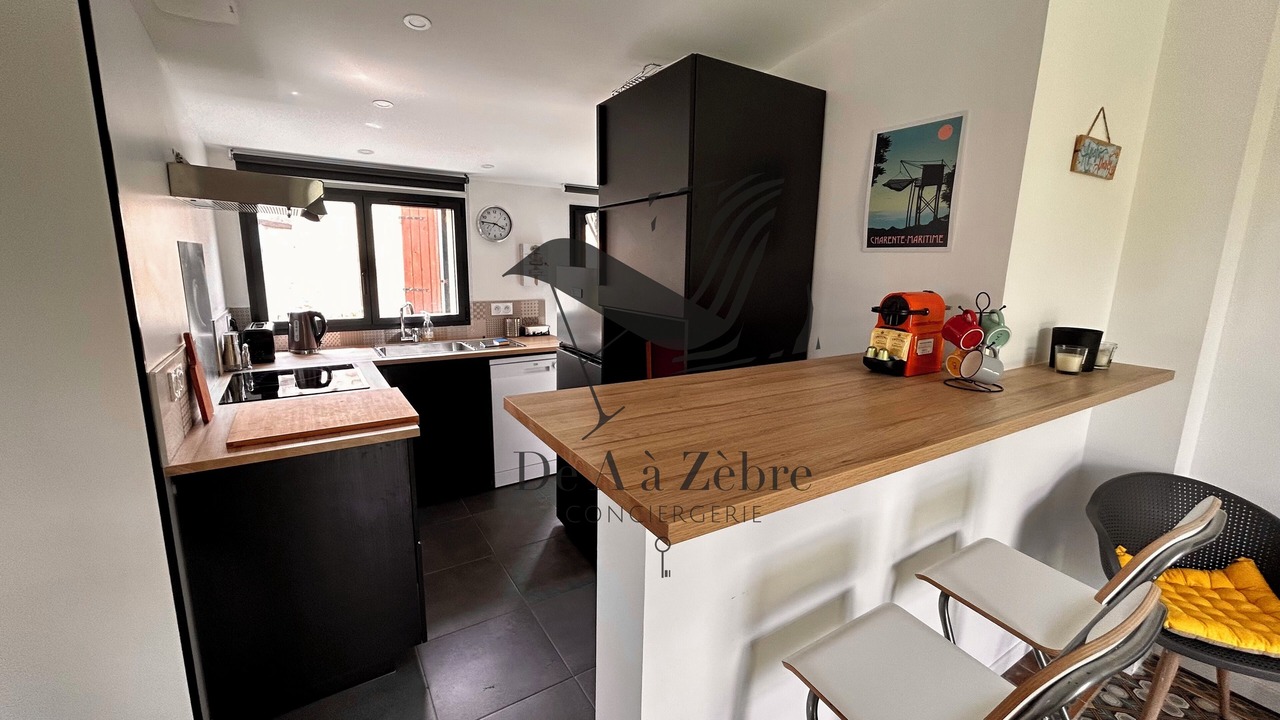 Photo of Kitchen in Port-des-Barques