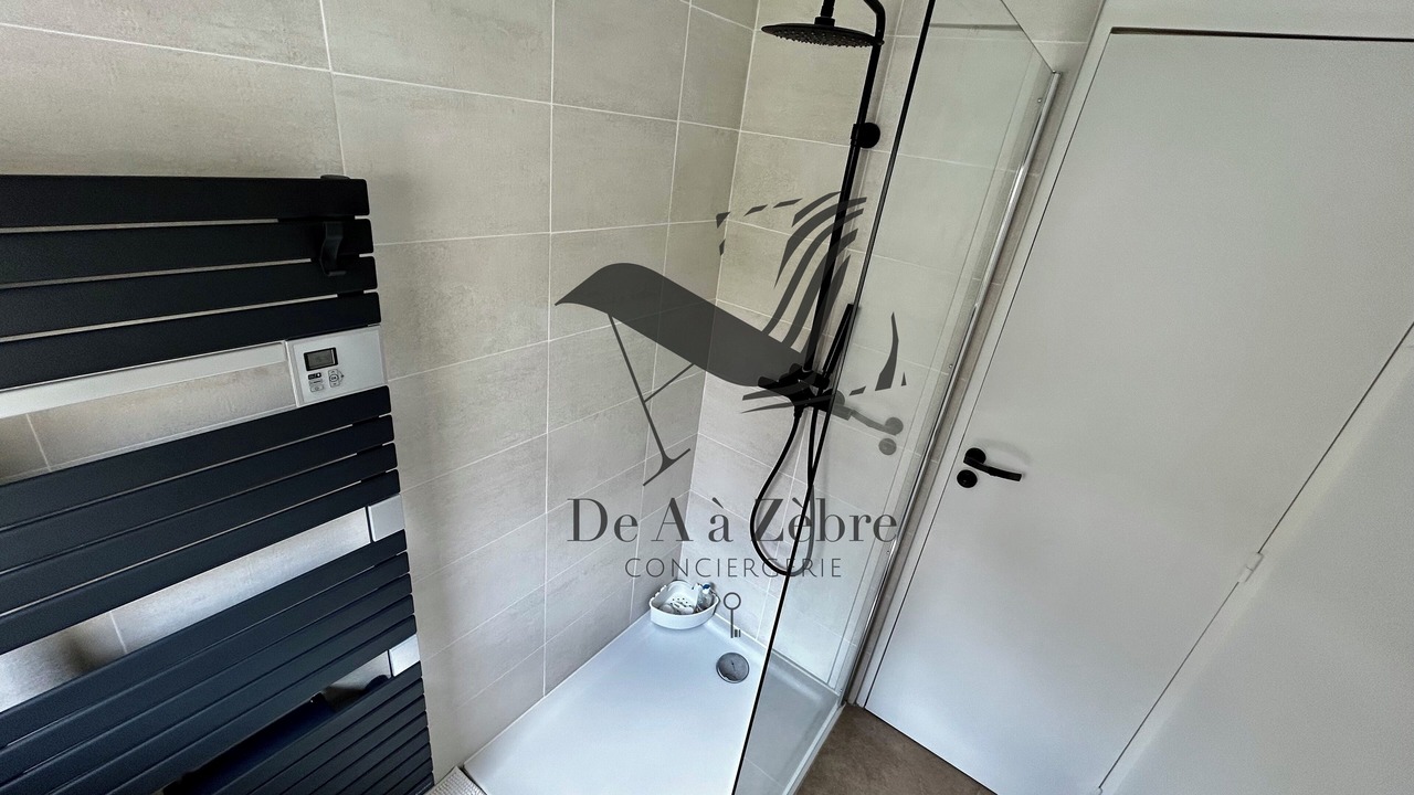 Photo of Bathroom in Port-des-Barques