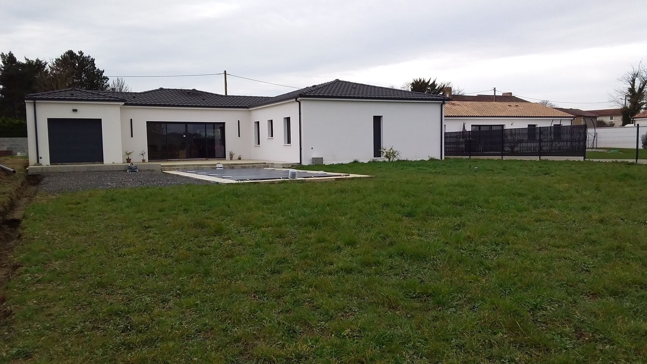 Photo of Outdoor in Vendeuvre-du-Poitou