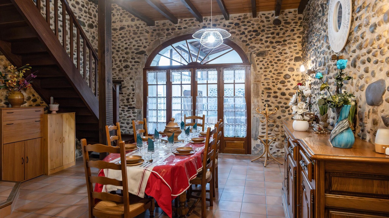 Photo of Bedroom in Saint-Pe-de-Leren
