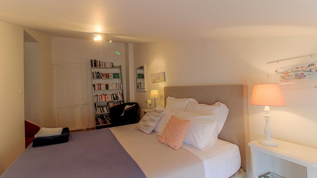 Photo of Bedroom in La Jarrie