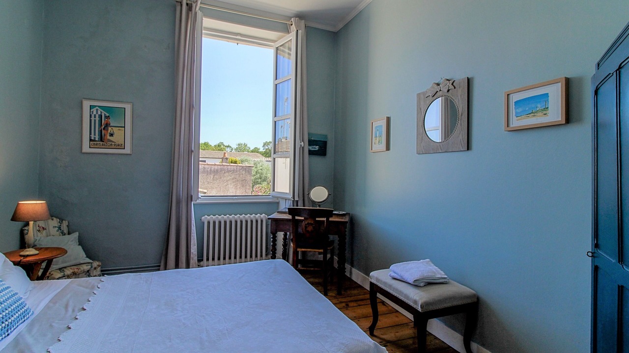 Photo of Bedroom in La Jarrie