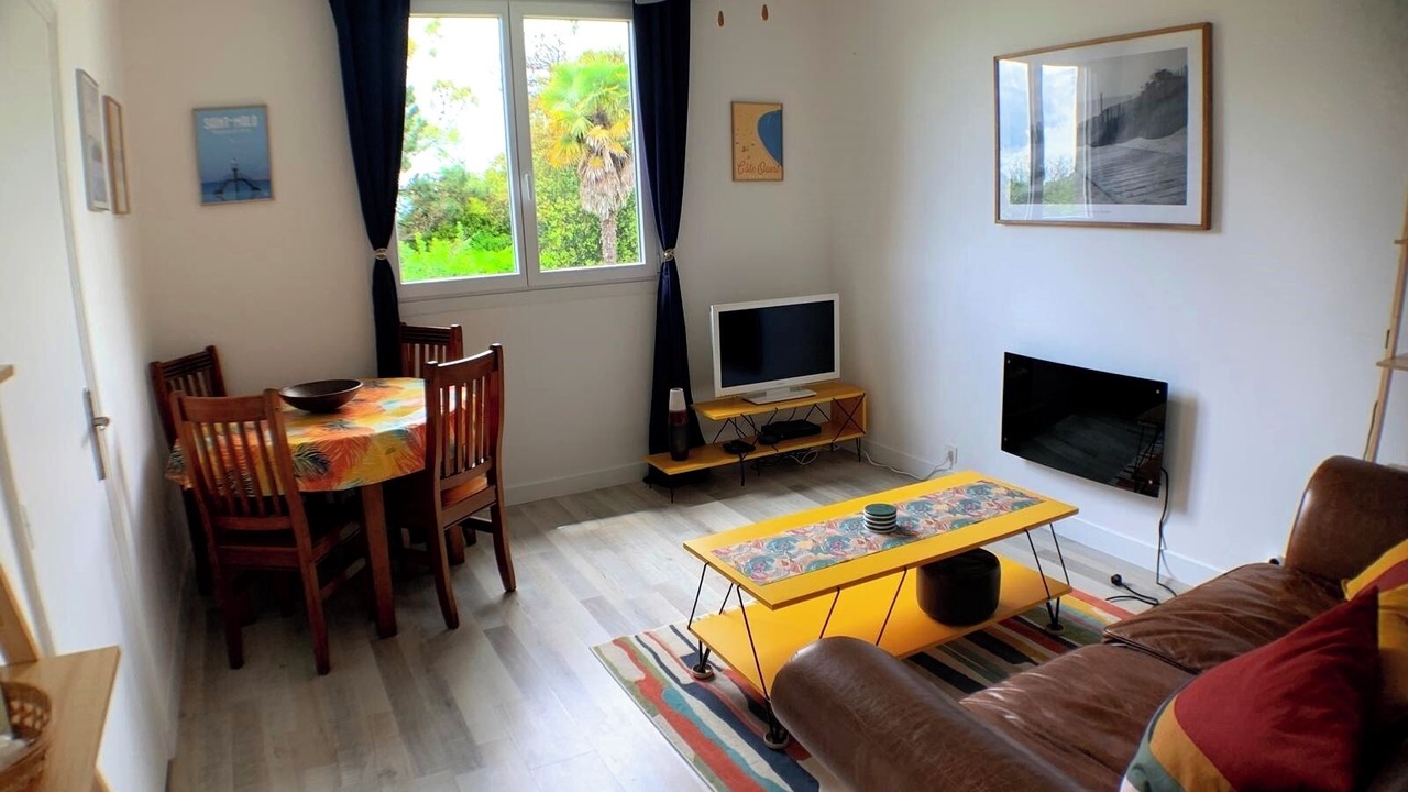 Photo of Livingroom in Chenac-Saint-Seurin-d'Uzet