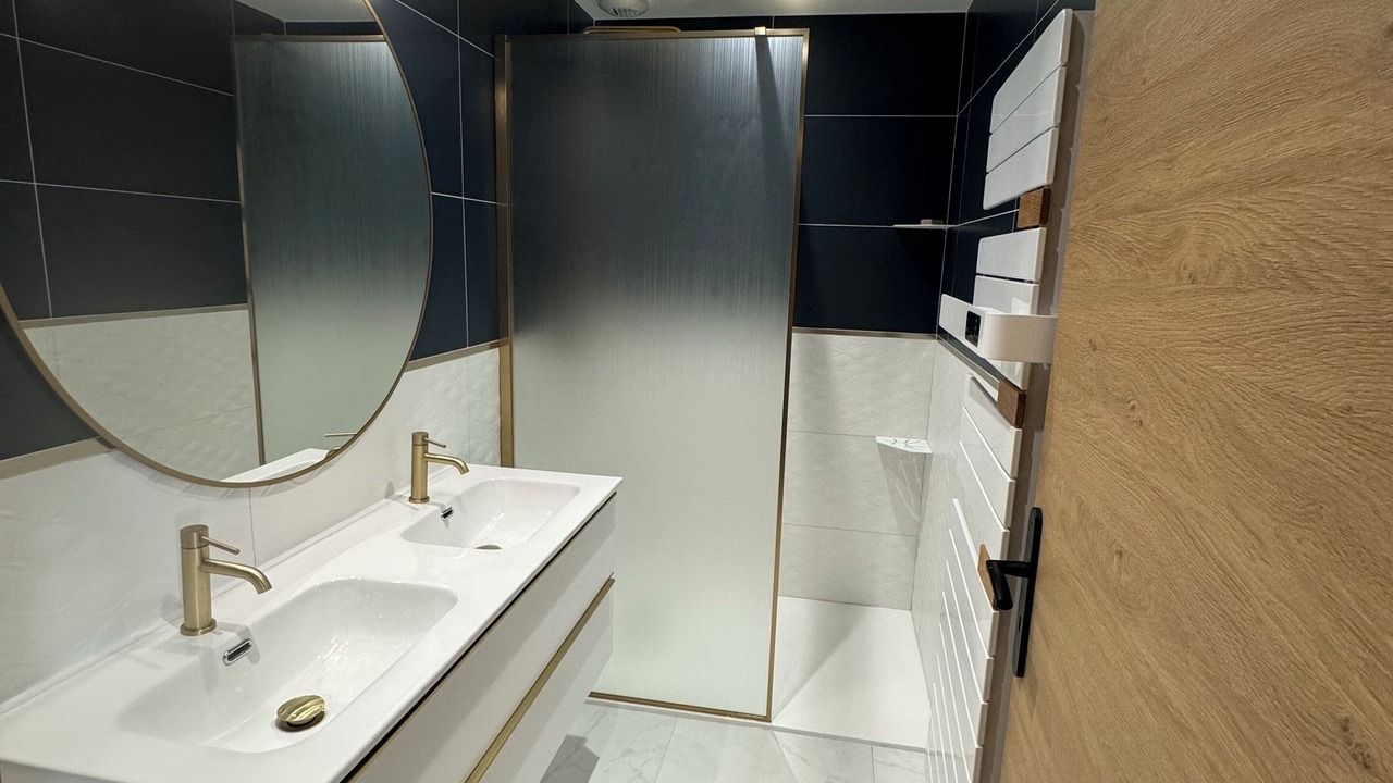 Photo of Bathroom in Dolus-d'Oleron