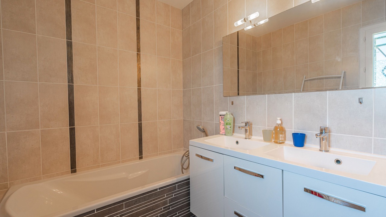 Photo of Bathroom in Vaux-sur-Mer