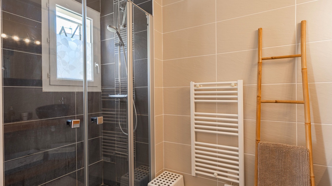 Photo of Bathroom in Vaux-sur-Mer