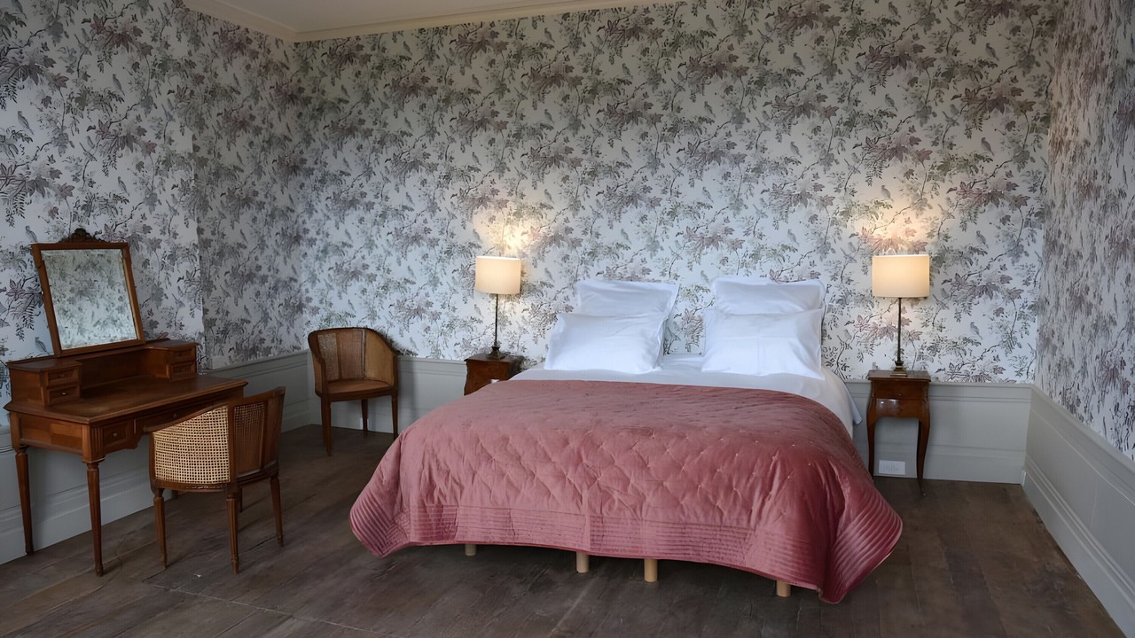Photo of Bedroom in Rouille