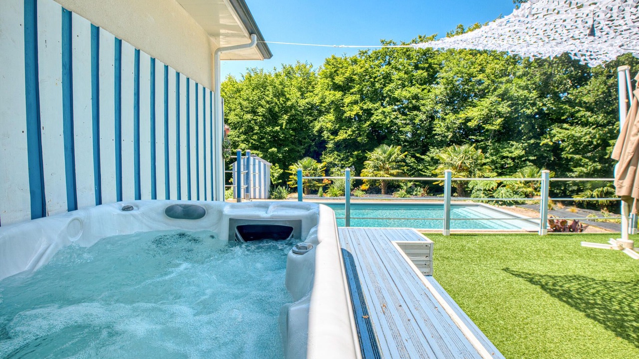 Photo of Outdoor in Coursac