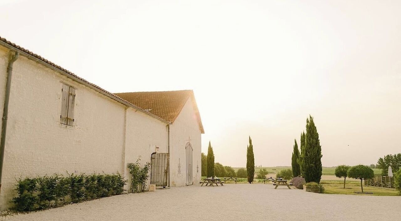 Photo of Outdoor in Reaux