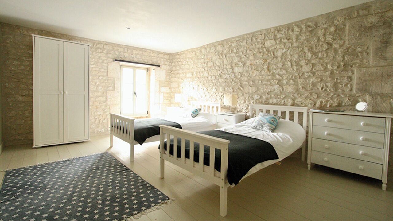 Photo of Bedroom in Reaux