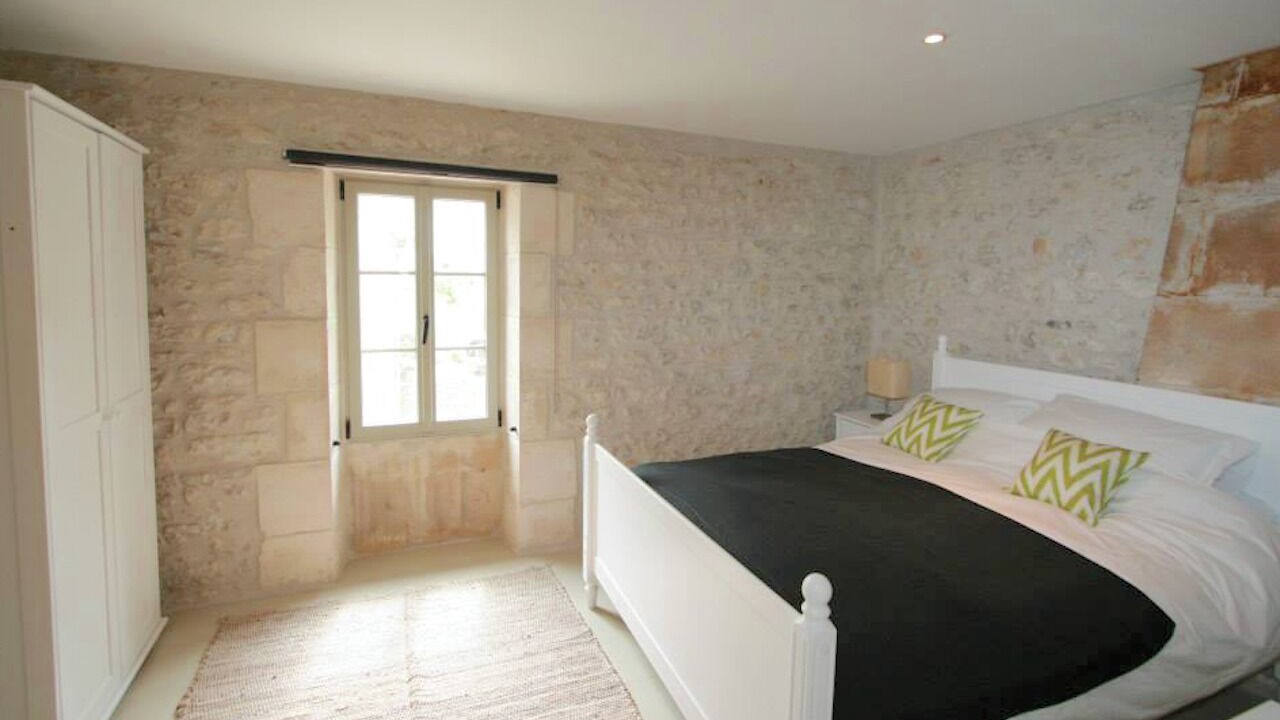 Photo of Bedroom in Reaux