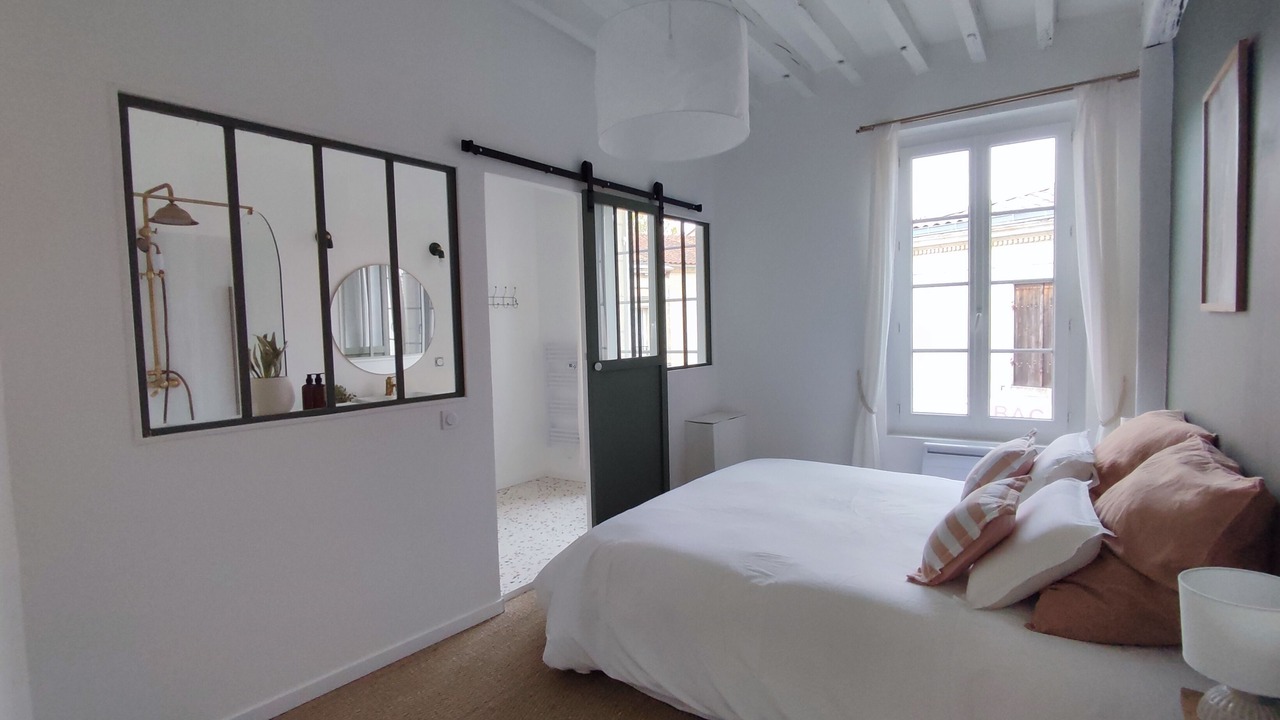 Photo of Bedroom in Fronsac