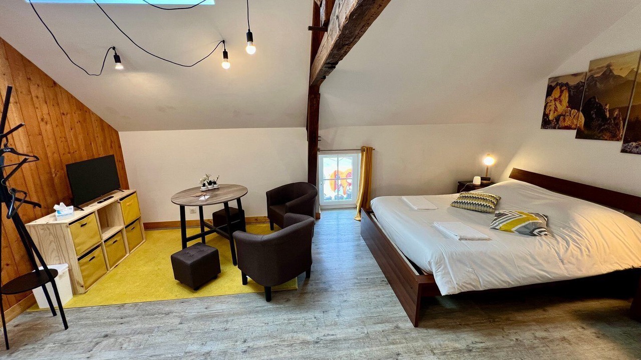 Photo of Bedroom in Lussac-les-Chateaux