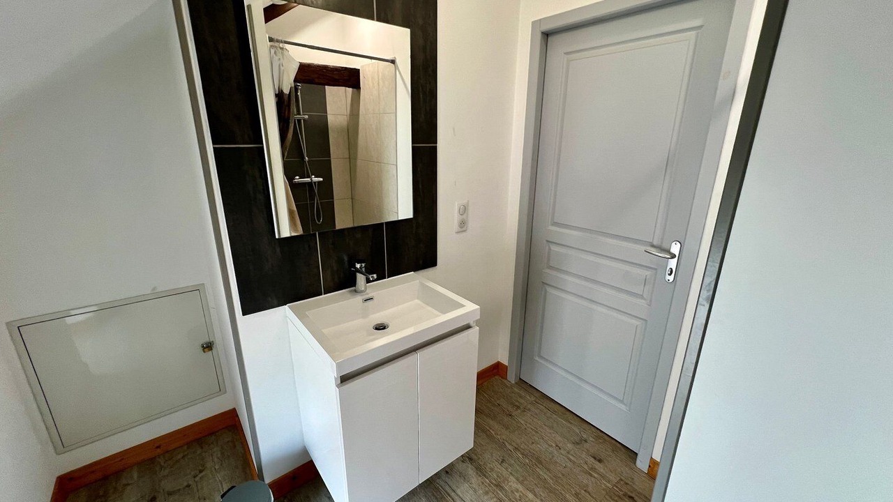 Photo of Bathroom in Lussac-les-Chateaux