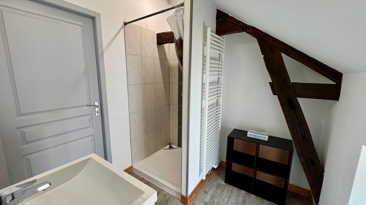 Photo of Bathroom in Lussac-les-Chateaux