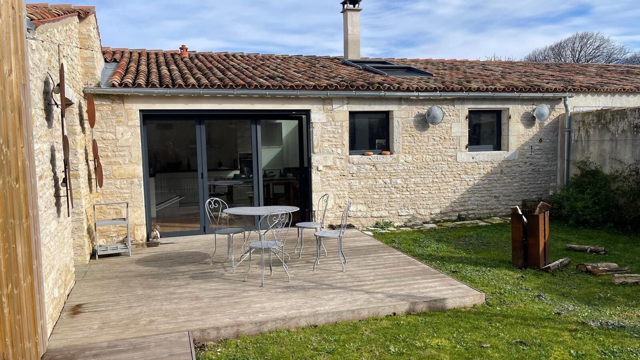 Photo of Outdoor in Cheray