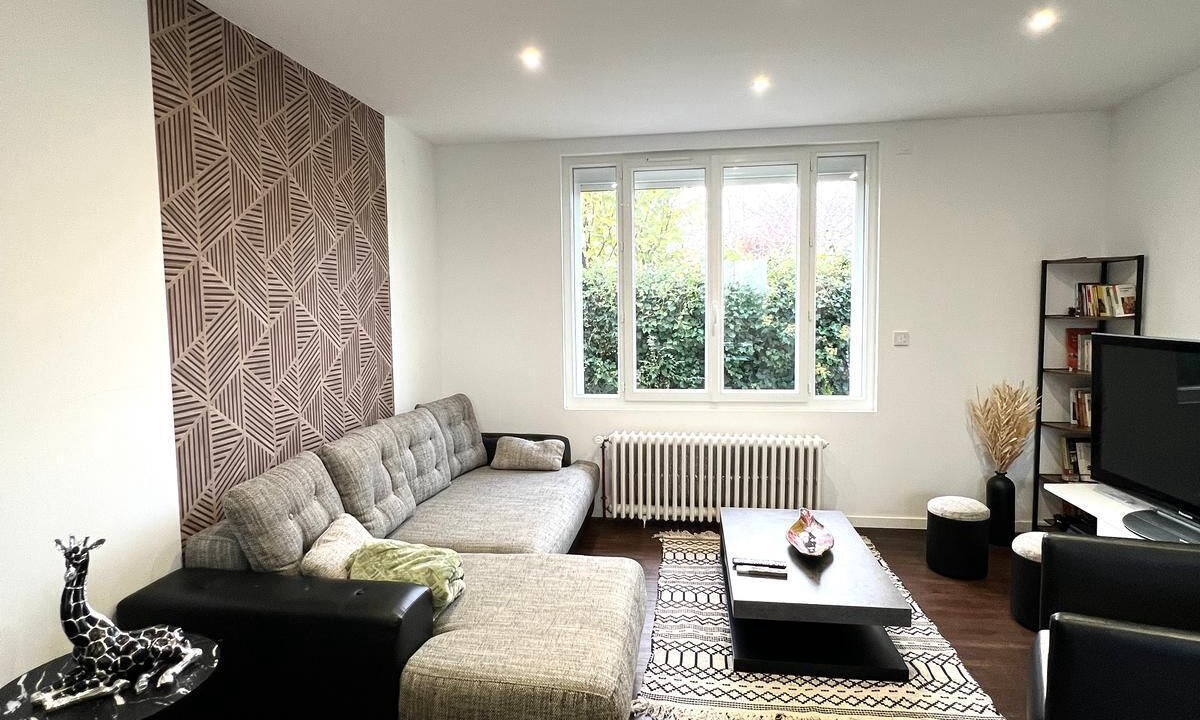 Photo of Livingroom in Jaunay-Clan