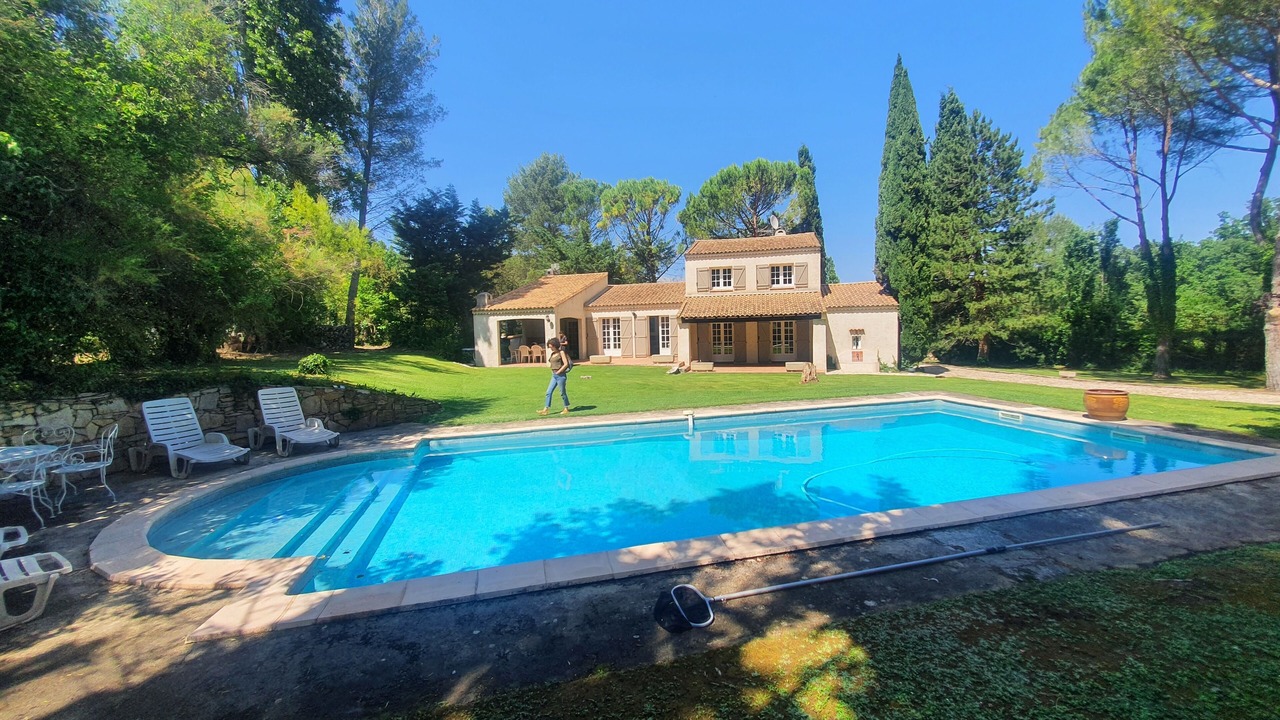 Photo of Outdoor in Fuveau