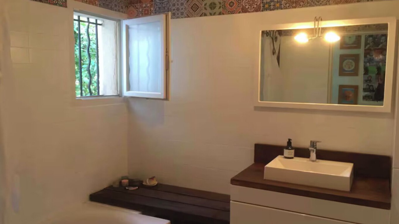 Photo of Bathroom in Montaleigne