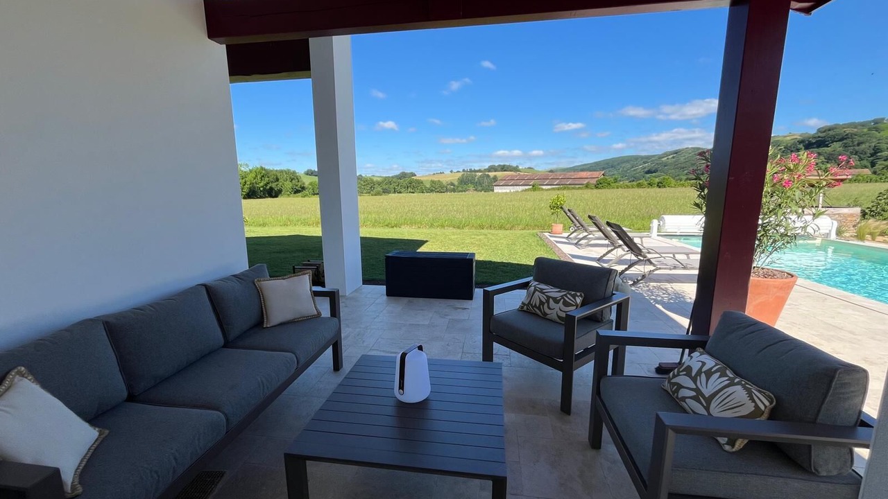 Photo of Patio Balcony in Saint-Pee-sur-Nivelle
