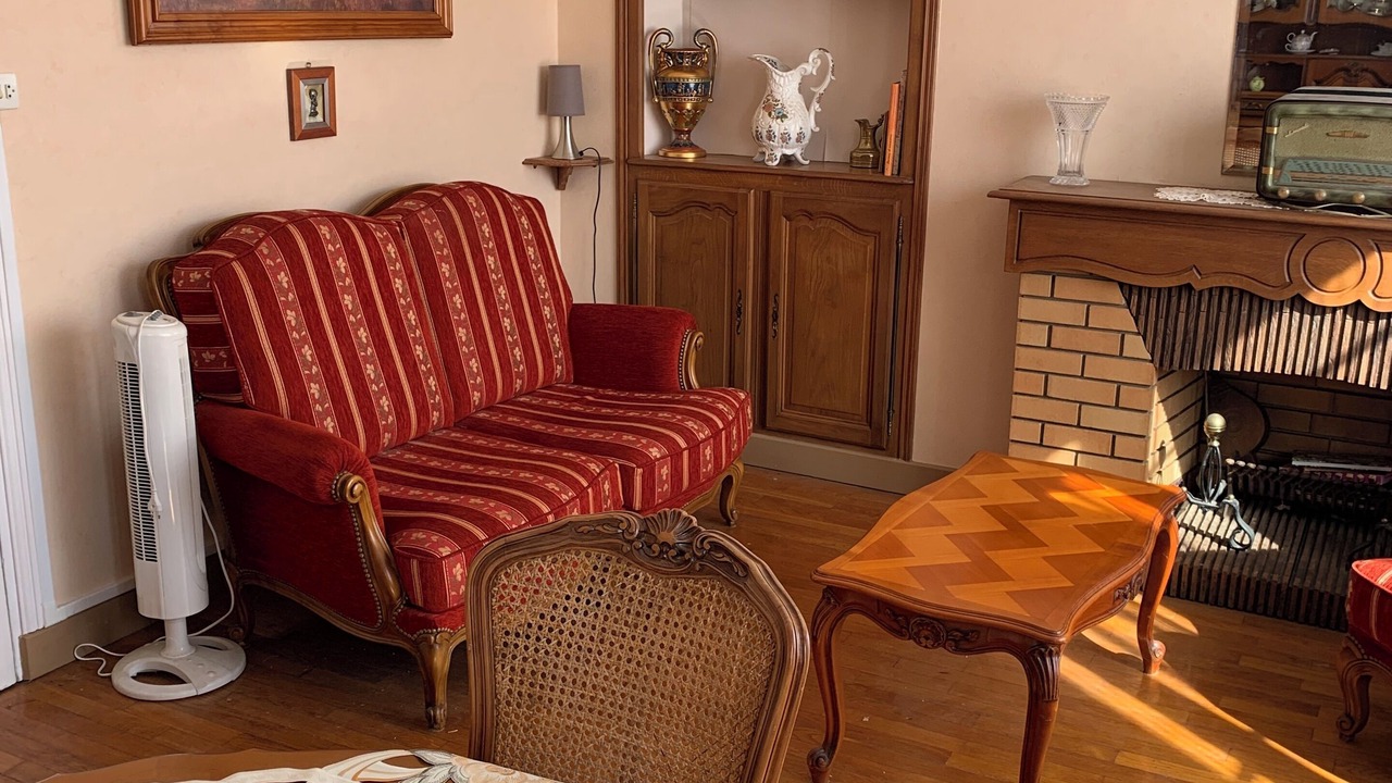 Photo of Livingroom in Savignac-Ledrier