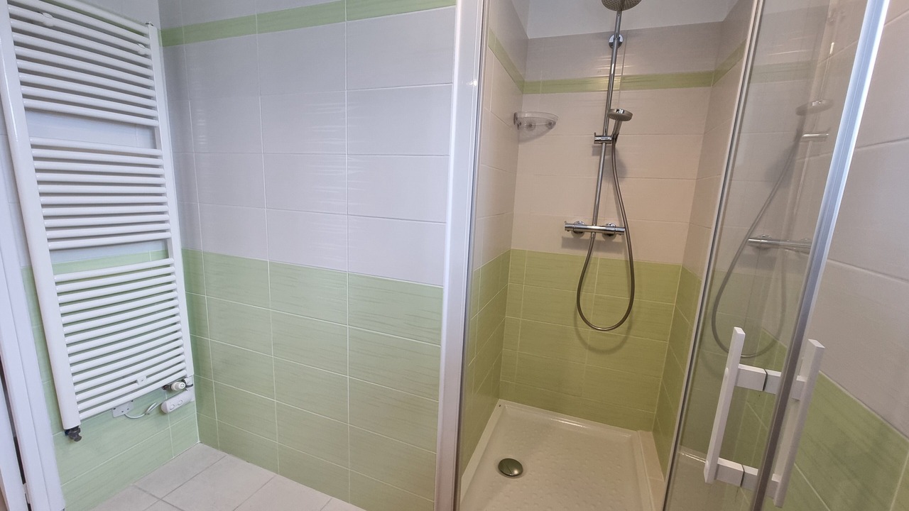 Photo of Bathroom in Cosnac