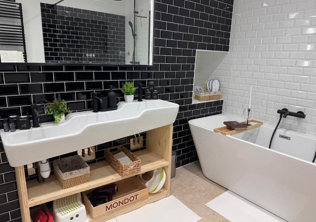 Photo of Bathroom in Naujan-et-Postiac