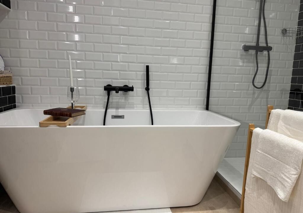 Photo of Bathroom in Naujan-et-Postiac
