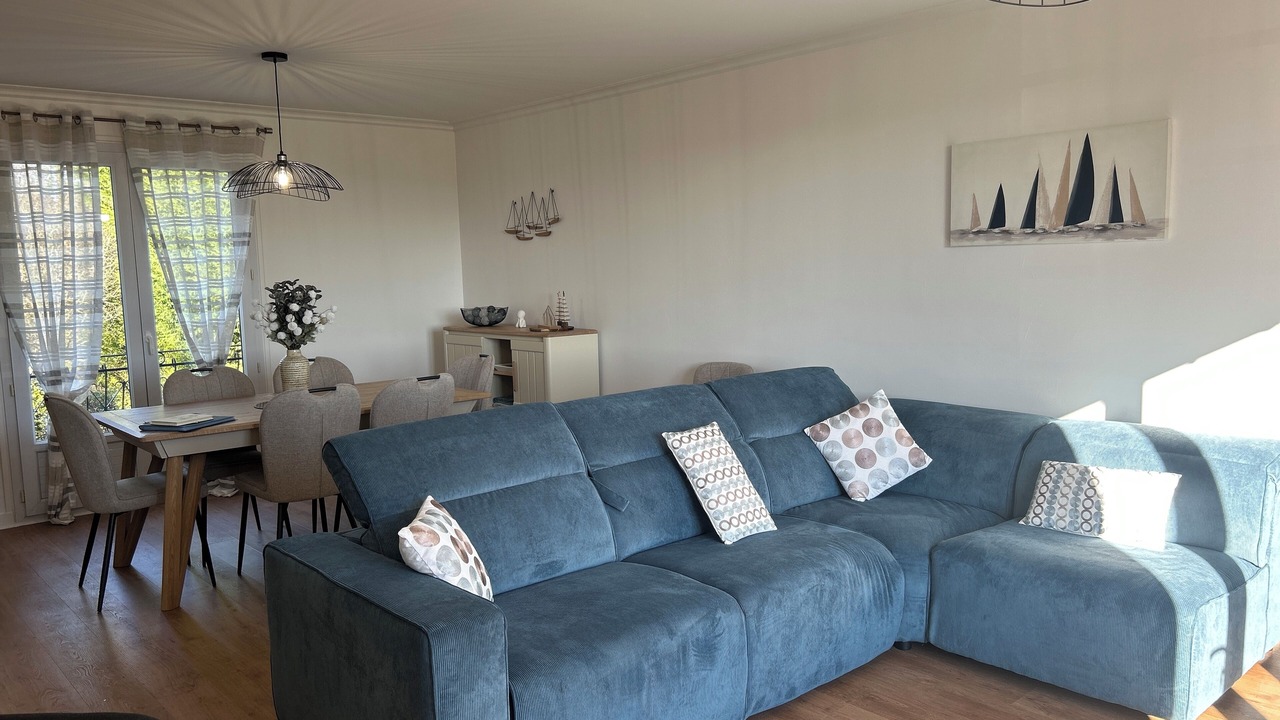 Photo of Livingroom in Fontaine-le-Comte
