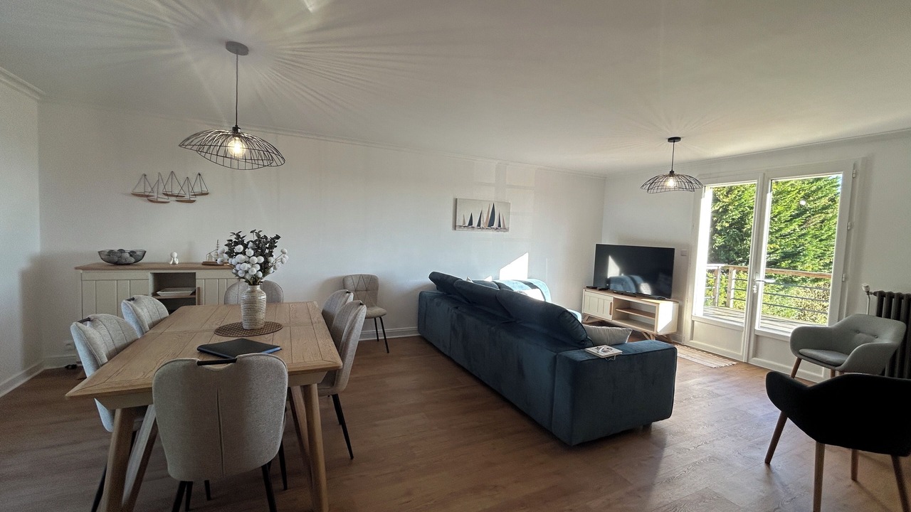 Photo of Livingroom in Fontaine-le-Comte
