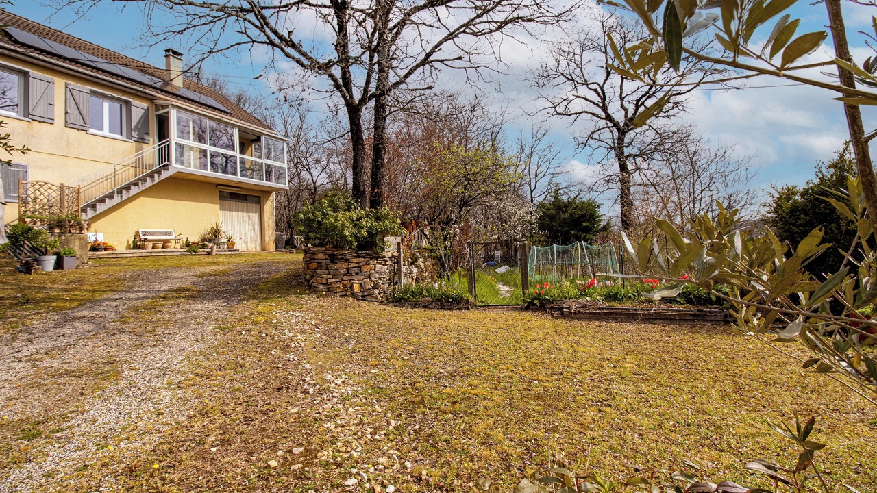 Photo of Outdoor in Saint-Cernin-de-Larche